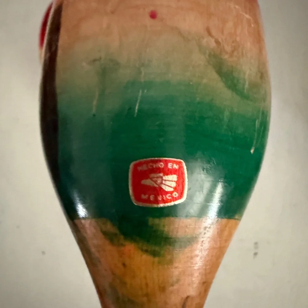 Hand-Painted Wooden Maracas in Pink and Green – Decorative Dining Accent